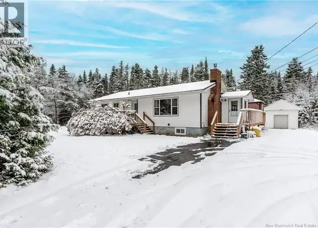 9 Cooks Lake Rd, Saint John, NB E2N 1M7