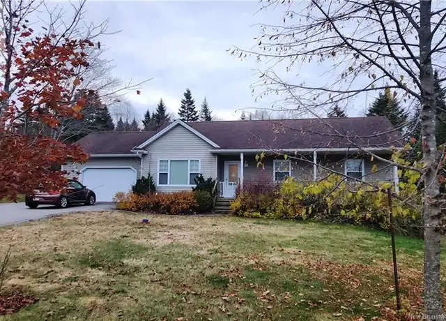 Exterior of 890 Hillcrest Rd