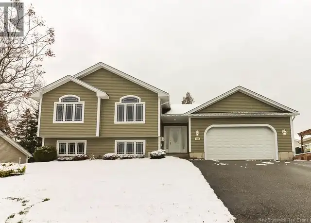 131 Marlin Dr, Saint John, NB E2K 0E1