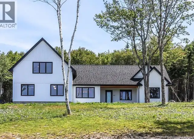 100 Mallory St, Saint John, NB E2N 0E1