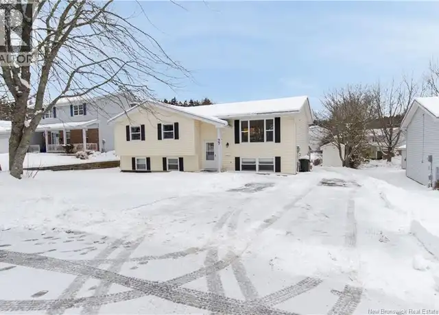 Exterior of 77 Sandalwood Cres