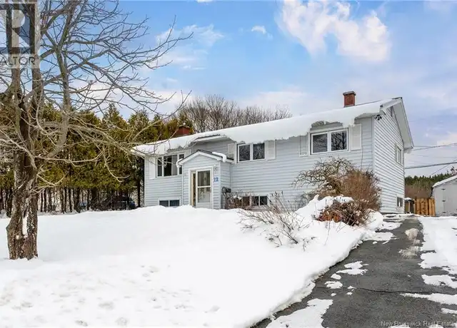 Exterior of 12 Kelton St