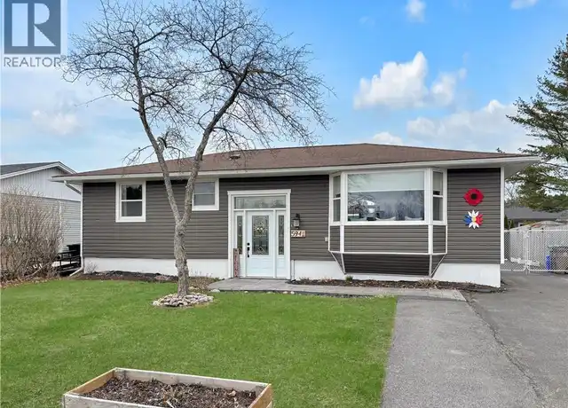 594 Michael Cres