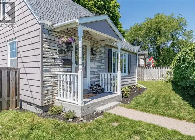 19 Pugsley Ave