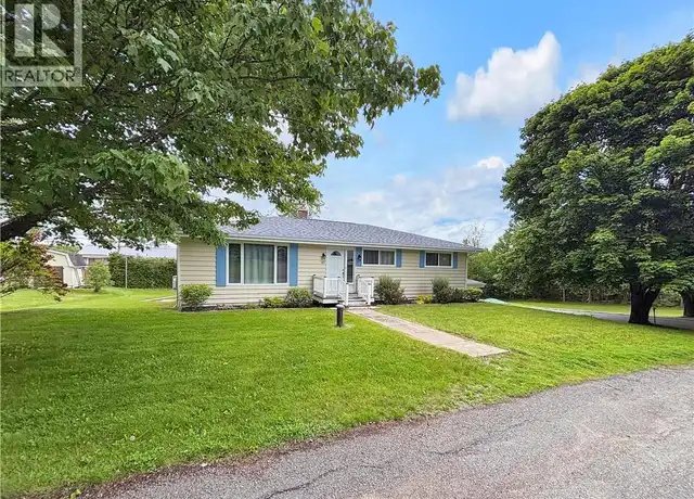 22 Henderson Rd