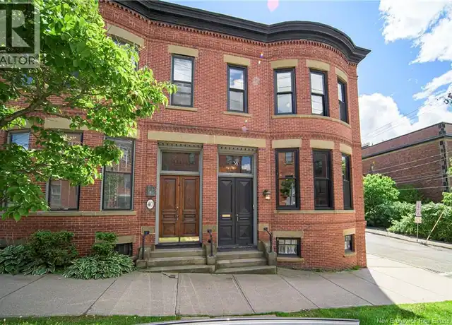 38 Duke St