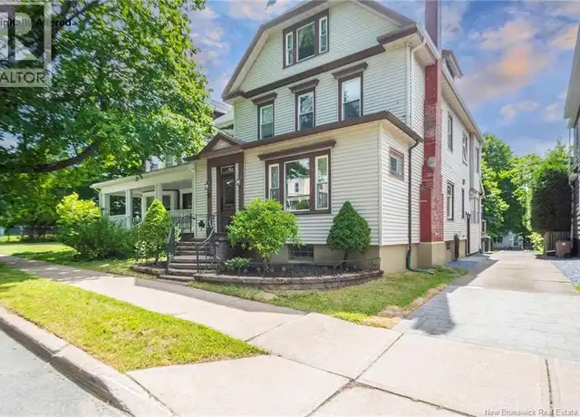 19 Seely St