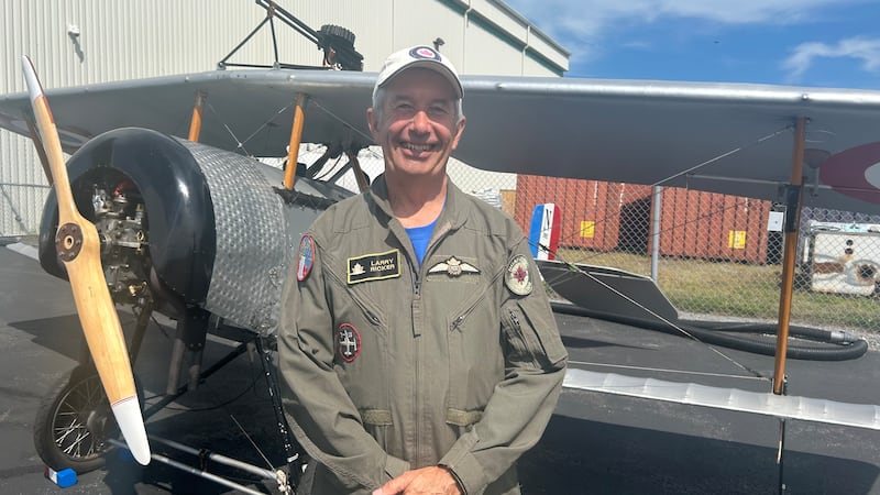 Pilot Larry Ricker
