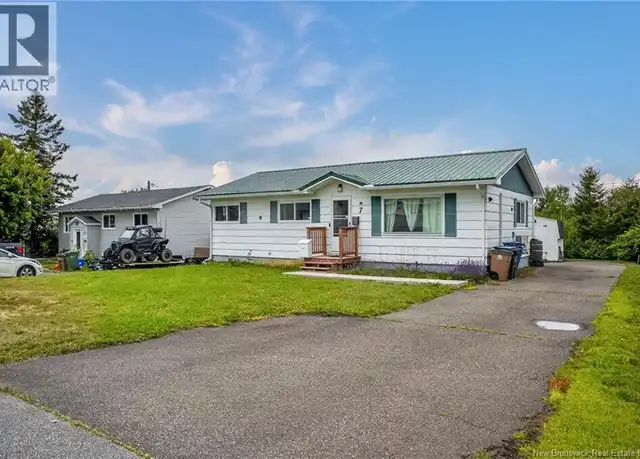 7 Kelton St