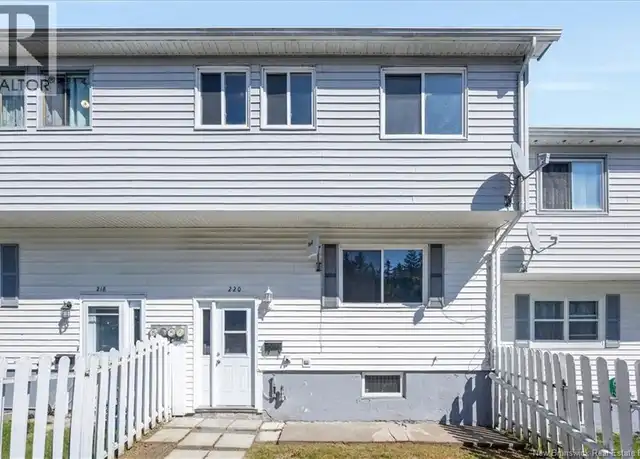 220 Tartan St